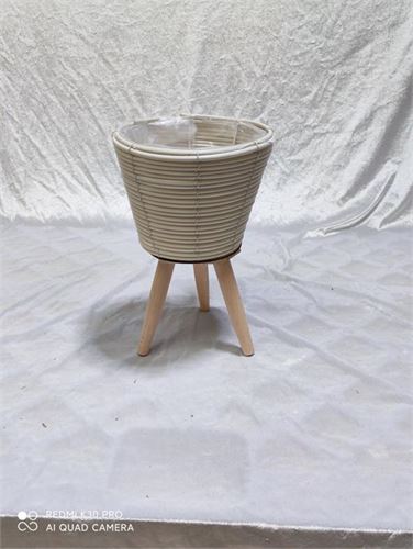 VASO COM PERNAS MADEIRA 21X21X32CM
