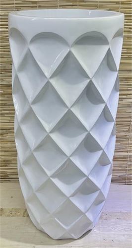 107031267 VASO DE RESINA BRANCA 36X36X90CM