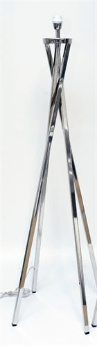 1003 CANDEEIRO INOX QUADRIPE C/4PERNAS 54X54X136CM