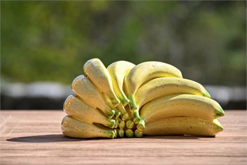 FD-214891 FIGURA CERAMICA BANANA 25X14,5X11,5CM